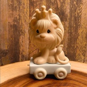 Precious Moments,Lion Figurine, Age 5